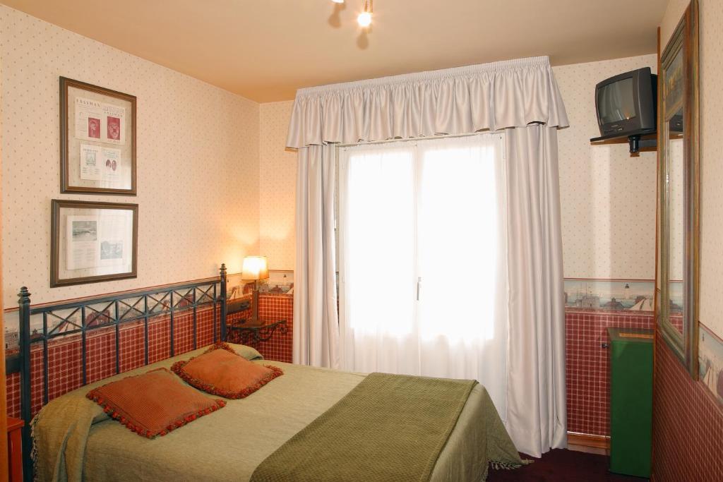 Hotel Avenida Real Villaviciosa  Bilik gambar