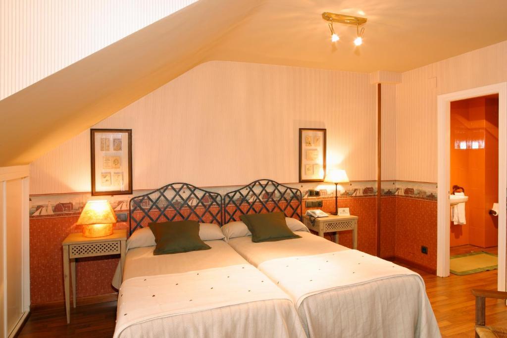 Hotel Avenida Real Villaviciosa  Bilik gambar